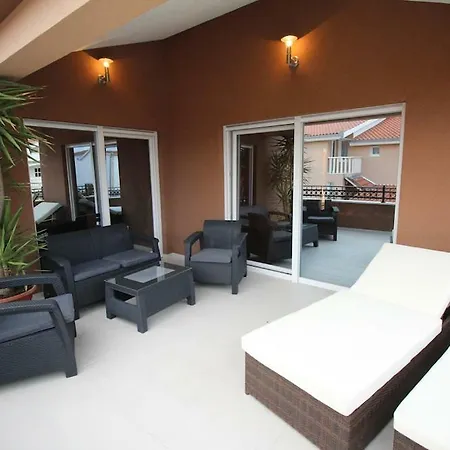 بيت للعطل Lux Haus تروغير