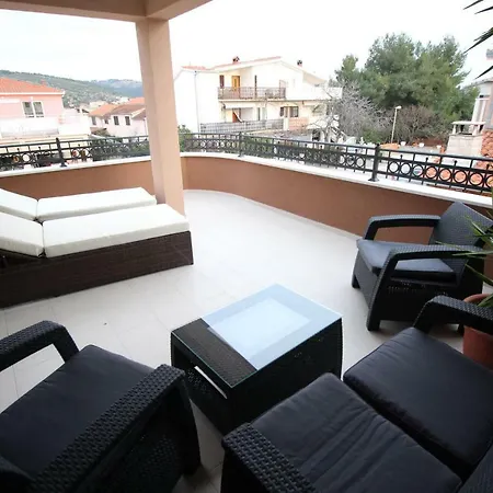 Lux Haus Holiday home *